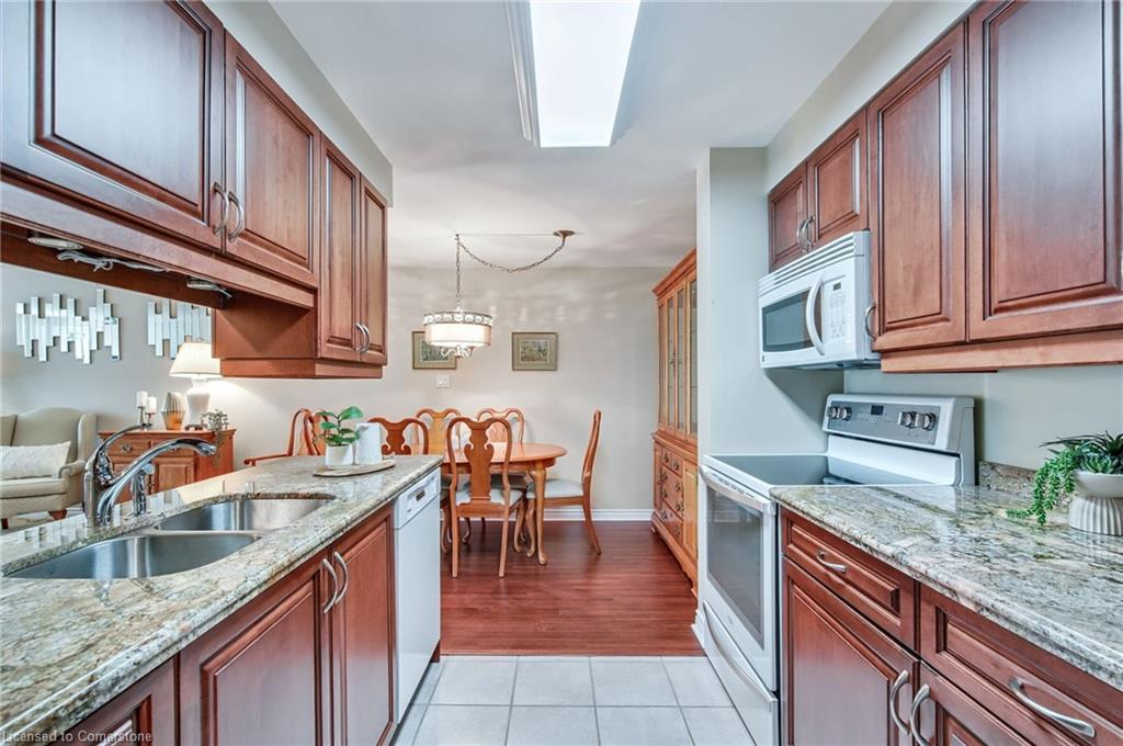 205-970 Golf Links Road Property Photo 15