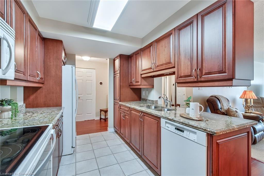 205-970 Golf Links Road Property Photo 17