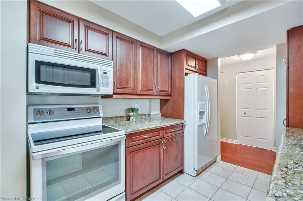 205-970 Golf Links Road Property Photo 18