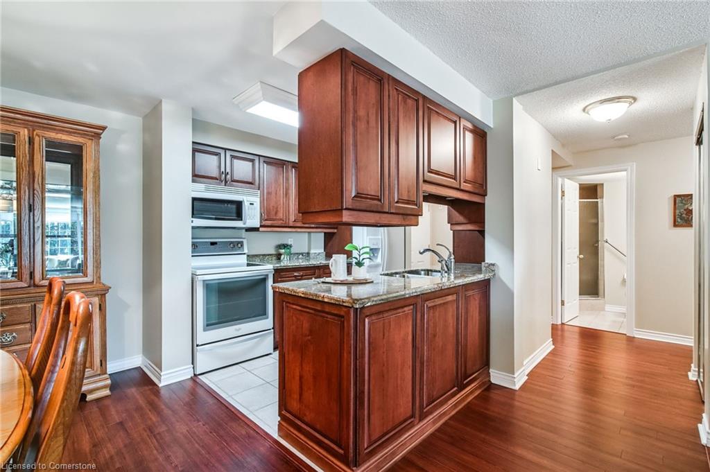 205-970 Golf Links Road Property Photo 21