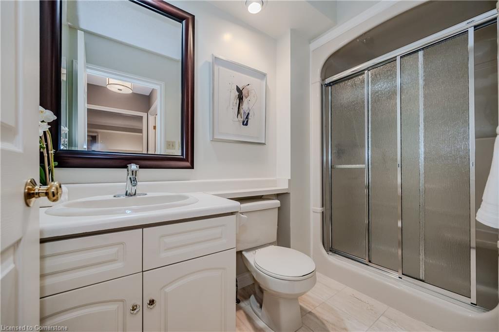 403-2 Lancaster Street E Property Photo 21