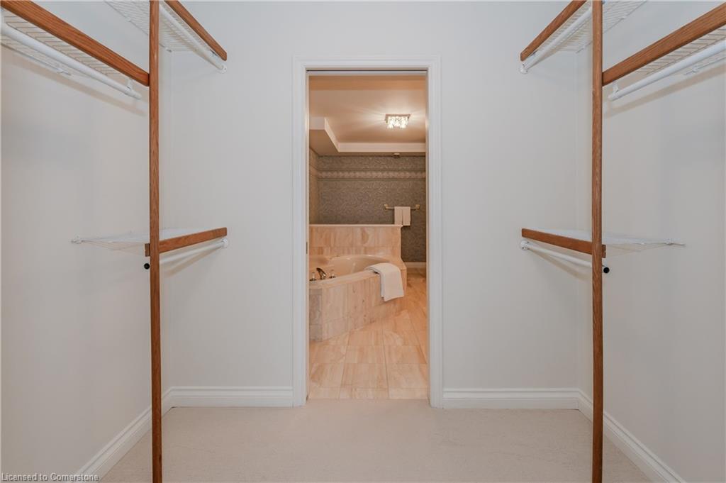 403-2 Lancaster Street E Property Photo 25