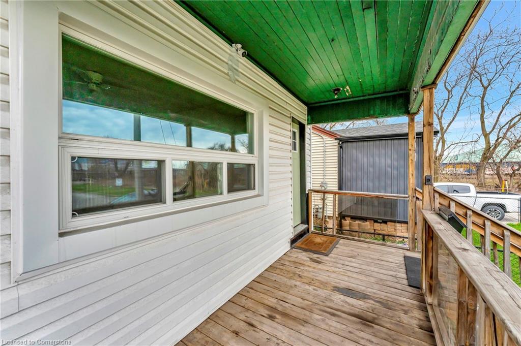 401 Strathearne Avenue Property Photo 4