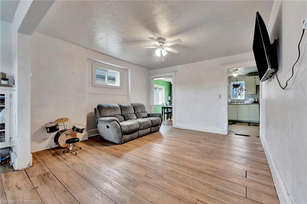 401 Strathearne Avenue Property Photo 7