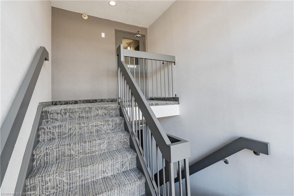 1731-1478 Pilgrims Way Property Photo 6