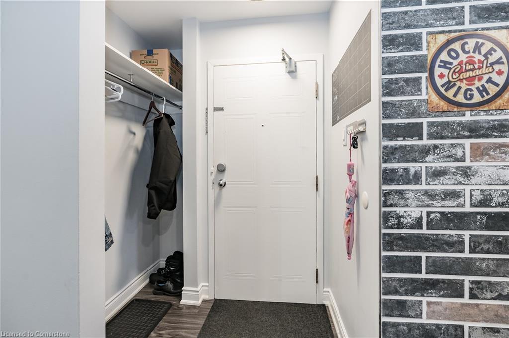 1731-1478 Pilgrims Way Property Photo 10