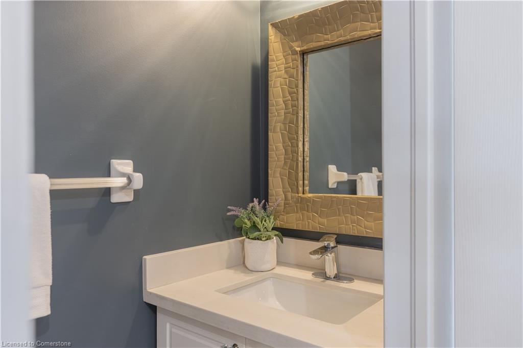 65 Fairwood Place W Property Photo 11