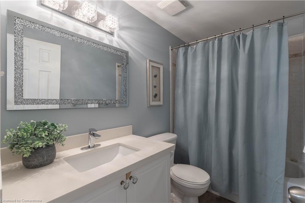 65 Fairwood Place W Property Photo 17