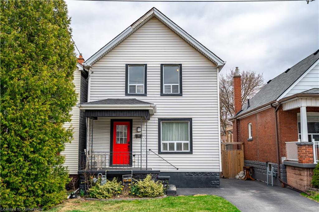 152 London Street N Property Photo 1