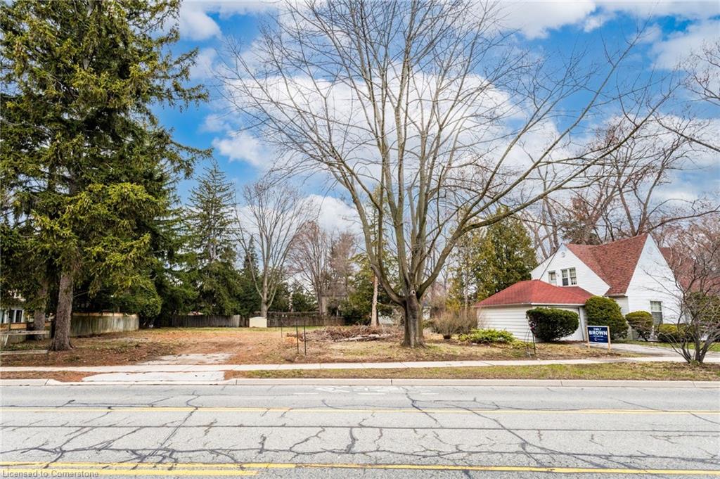 2381 Lakeshore Road Property Photo