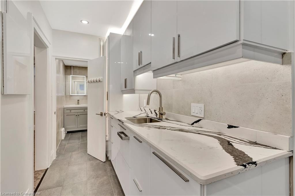 40 Menno Street Property Photo