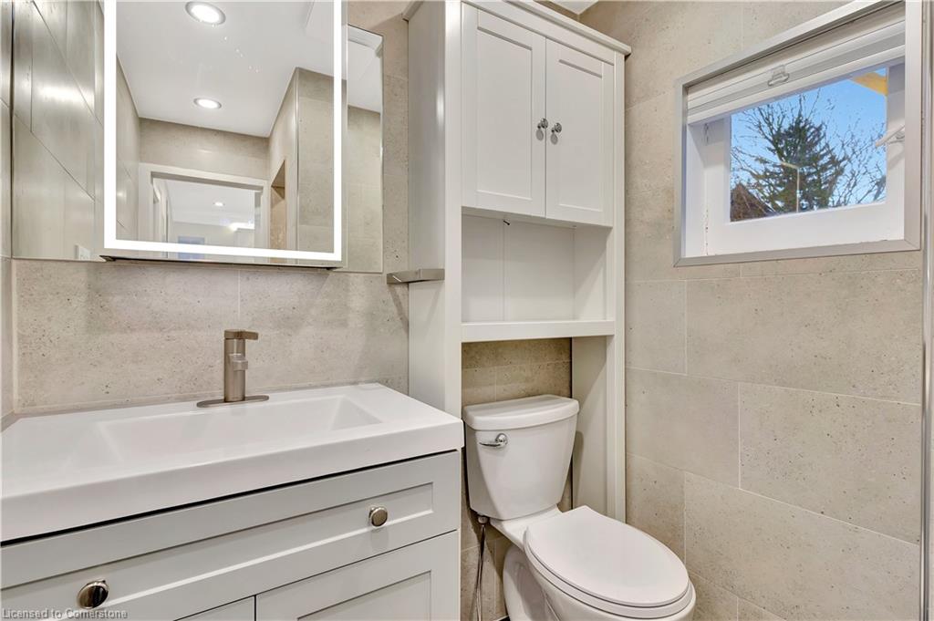 40 Menno Street Property Photo 12