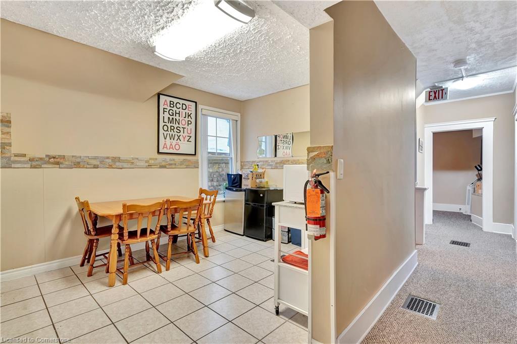 40 Menno Street Property Photo 33