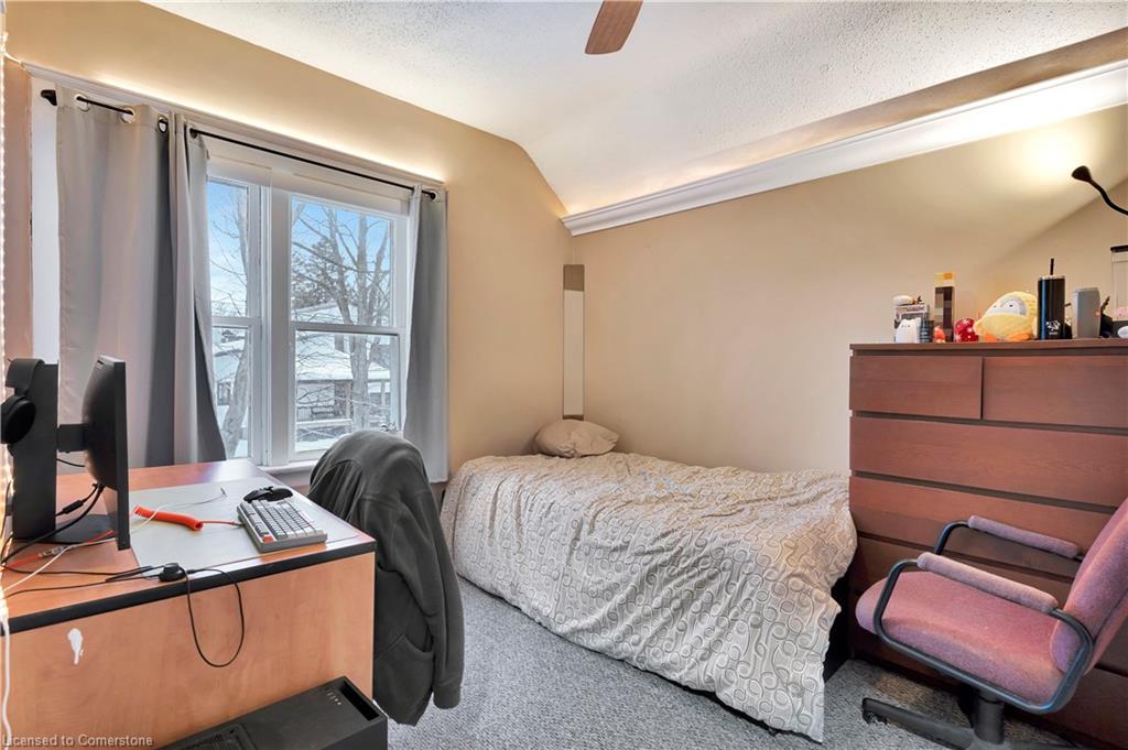 40 Menno Street Property Photo 38