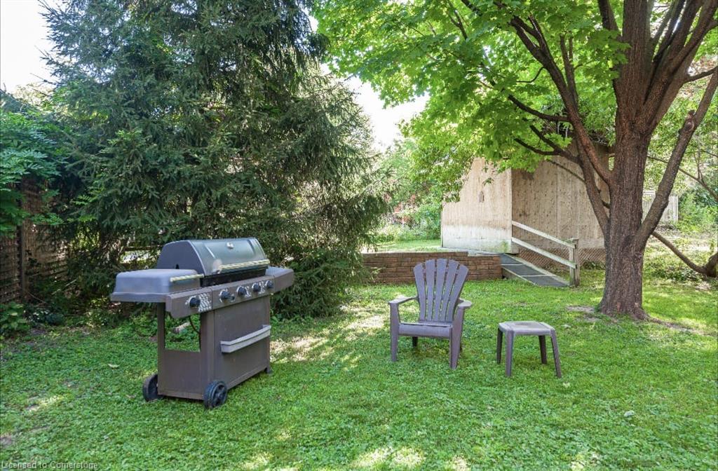 40 Menno Street Property Photo 44