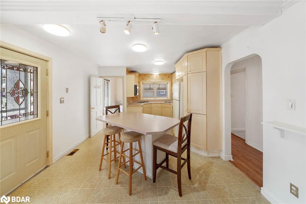 39 Elmer Avenue Property Photo 11