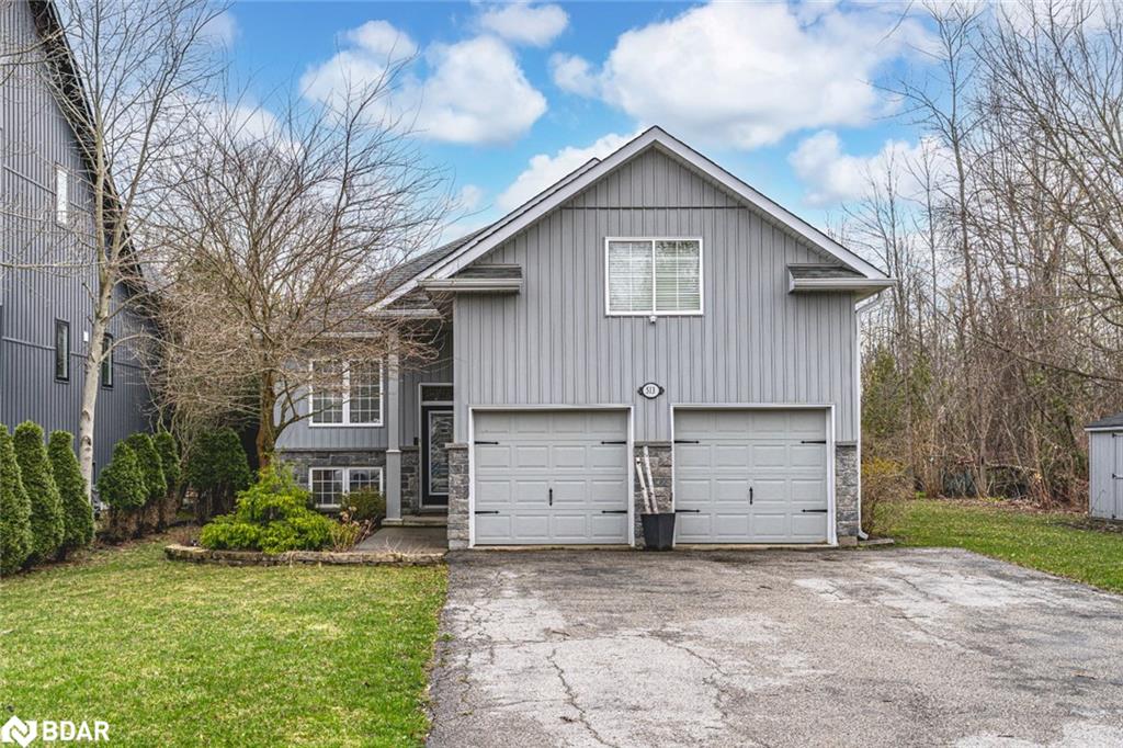 513 Mapleview Drive E Property Photo