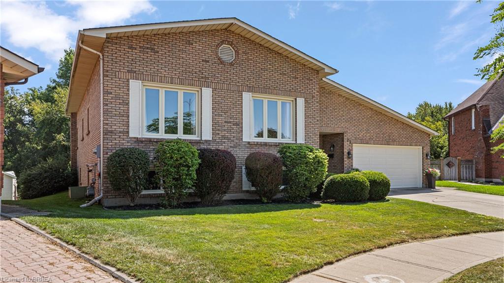 77 Ludlow Crescent Property Photo