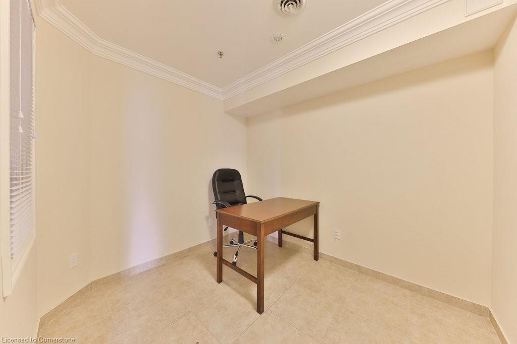 26-2861 Sherwood Heights Drive Property Photo 10