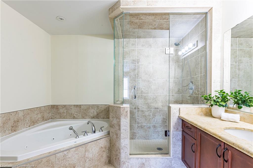 32 Forest Valley Crescent Property Photo 24