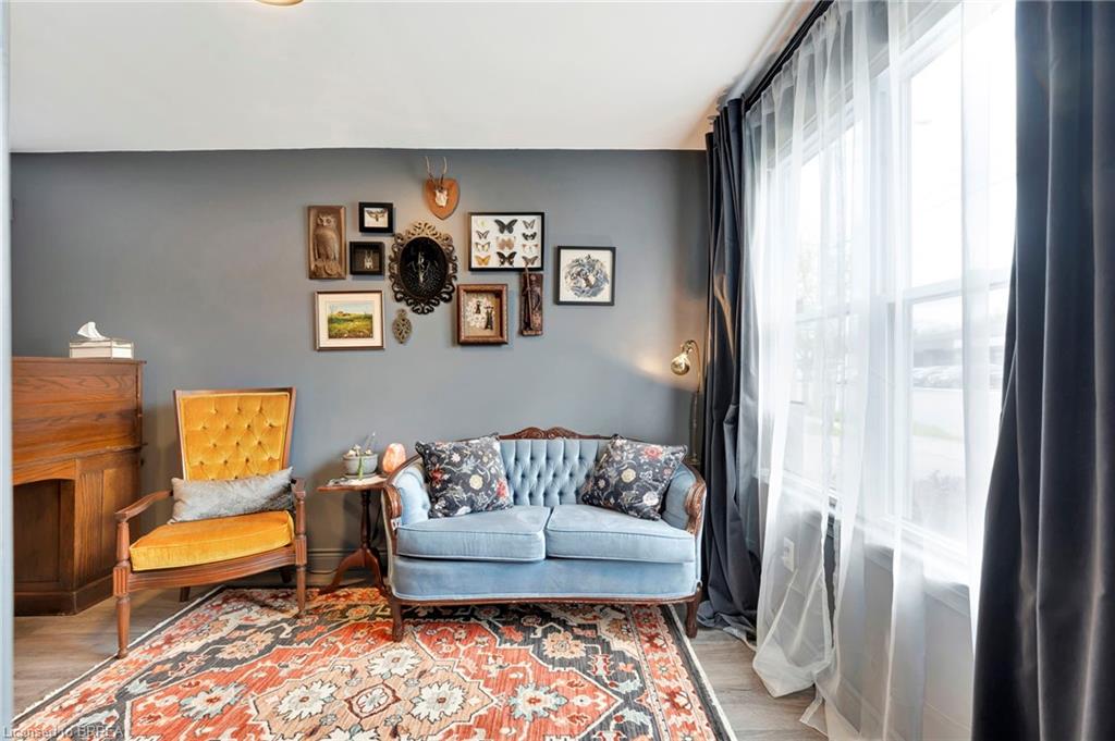 138 Charing Cross Street Property Photo 10