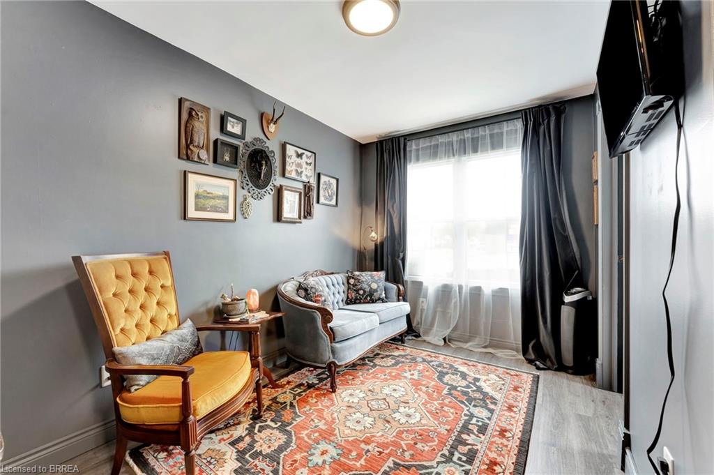 138 Charing Cross Street Property Photo 12