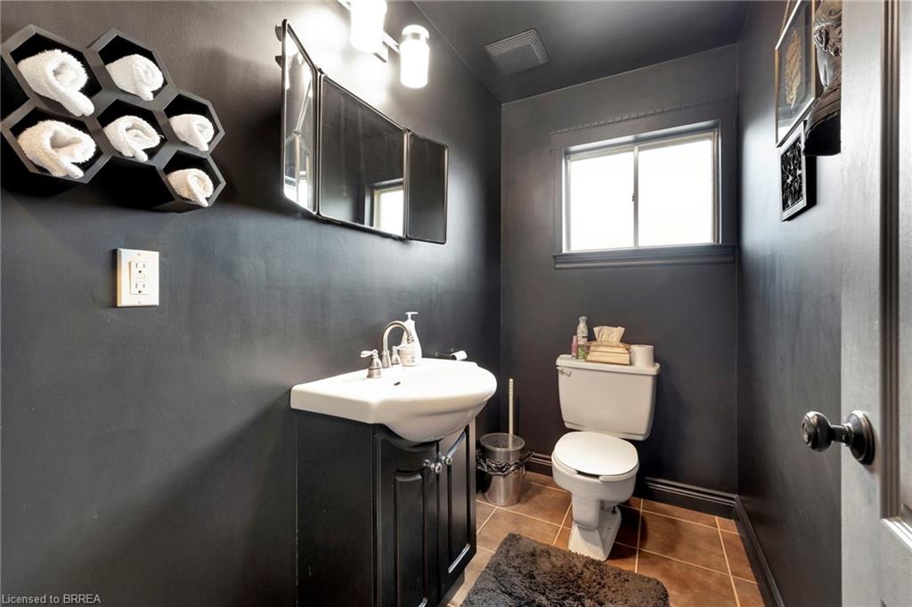 138 Charing Cross Street Property Photo 21