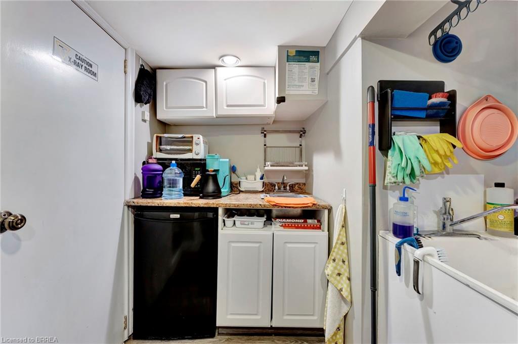 138 Charing Cross Street Property Photo 24