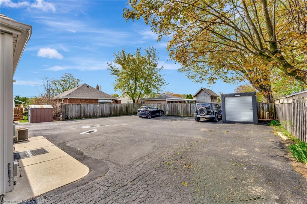 138 Charing Cross Street Property Photo 30