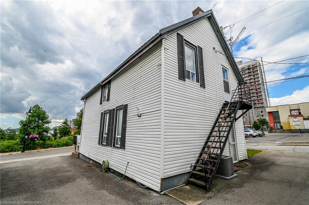 48 Carlisle Street Property Photo 4