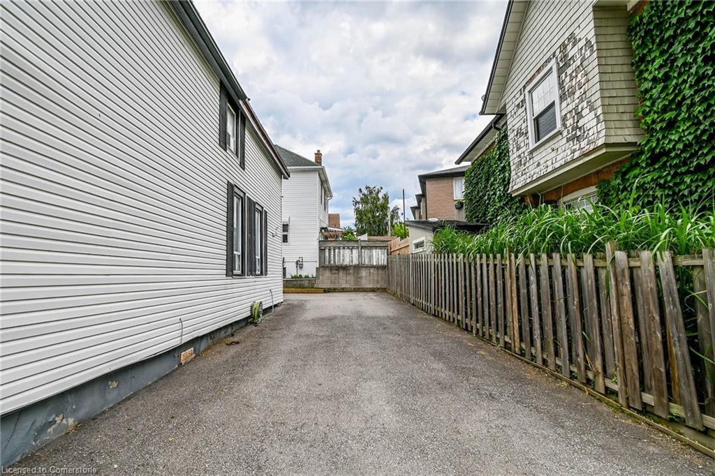 48 Carlisle Street Property Photo 6