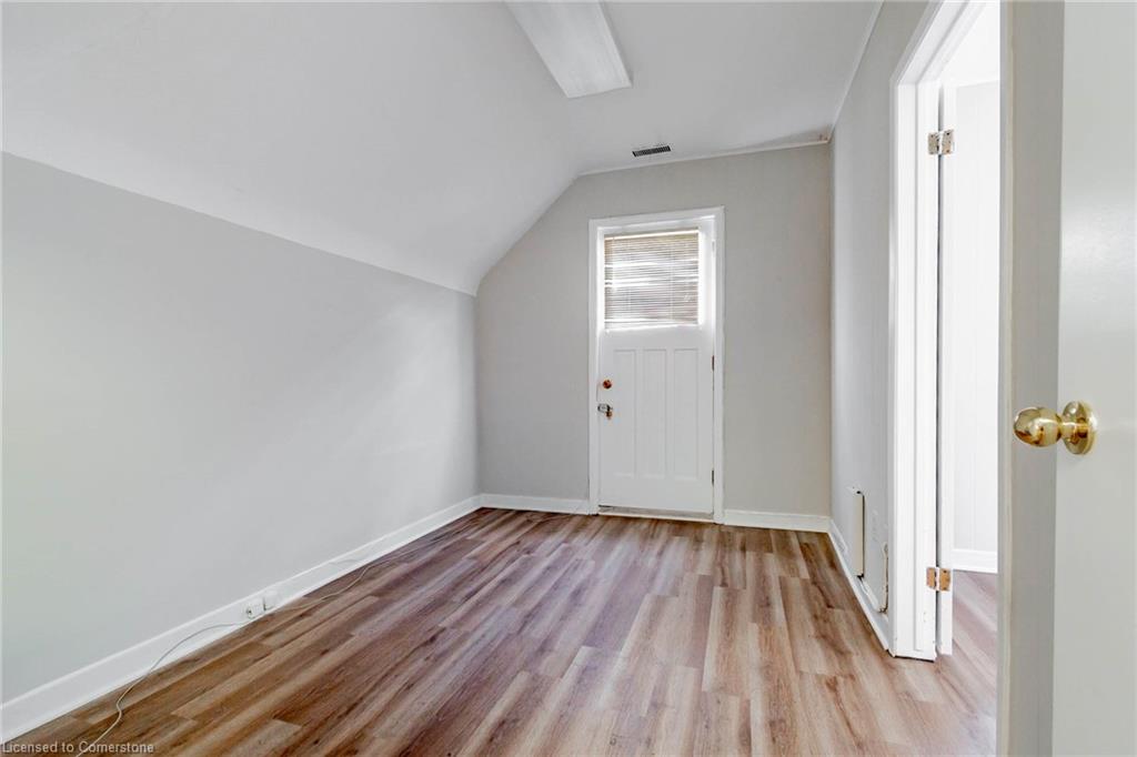 48 Carlisle Street Property Photo 20