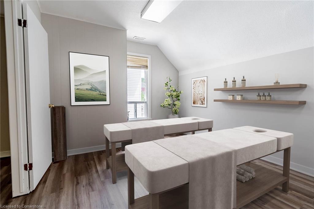 48 Carlisle Street Property Photo 33