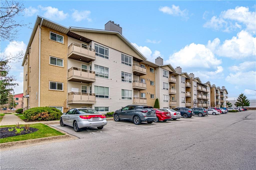 317-78 Roehampton Avenue Property Photo