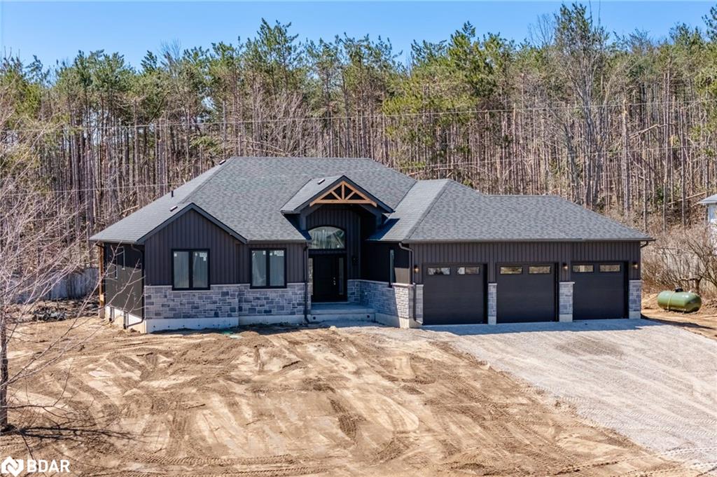 4552 5th Line North Line Property Photo 1