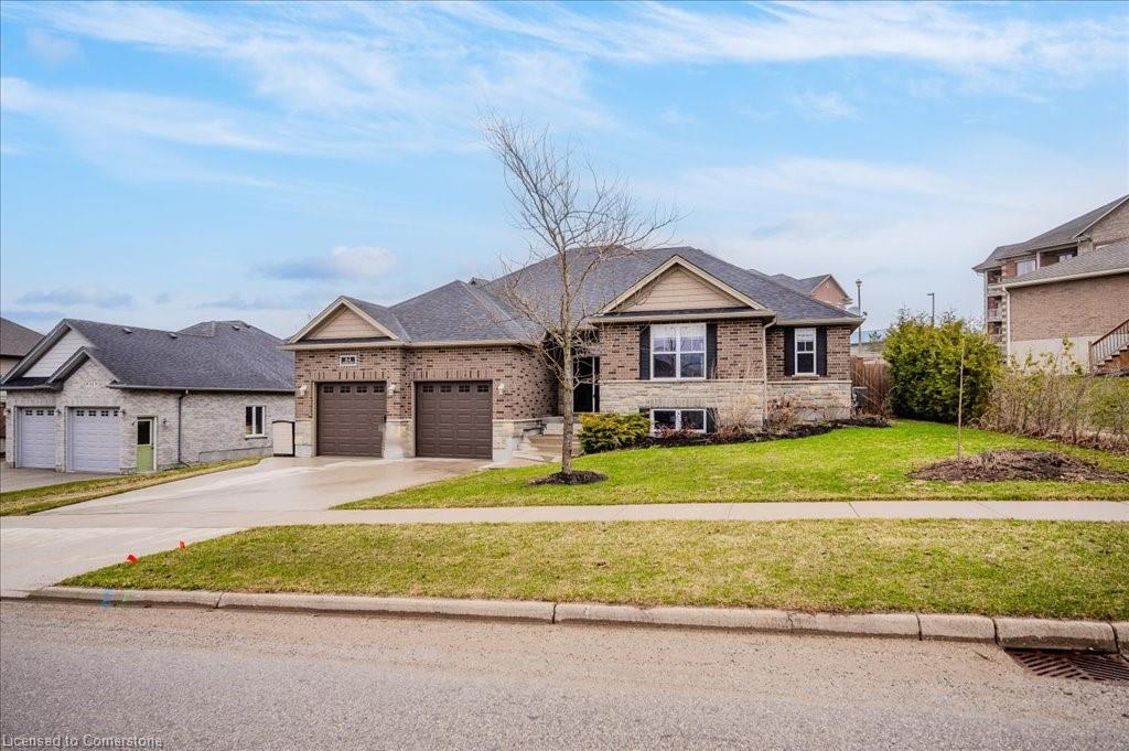 84 Andrews Drive W Property Photo
