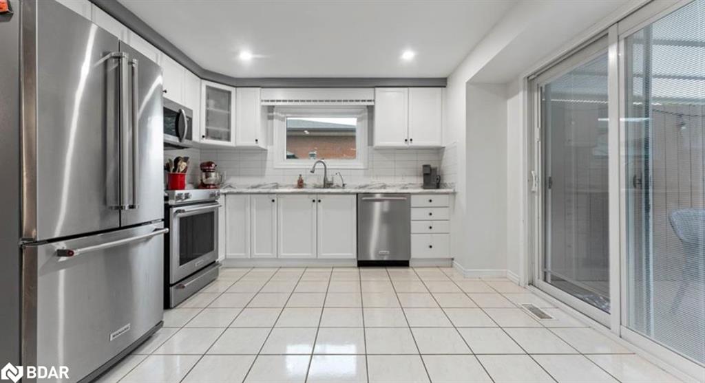 47 Ruffian Road Property Photo 6