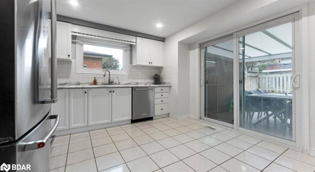 47 Ruffian Road Property Photo 7