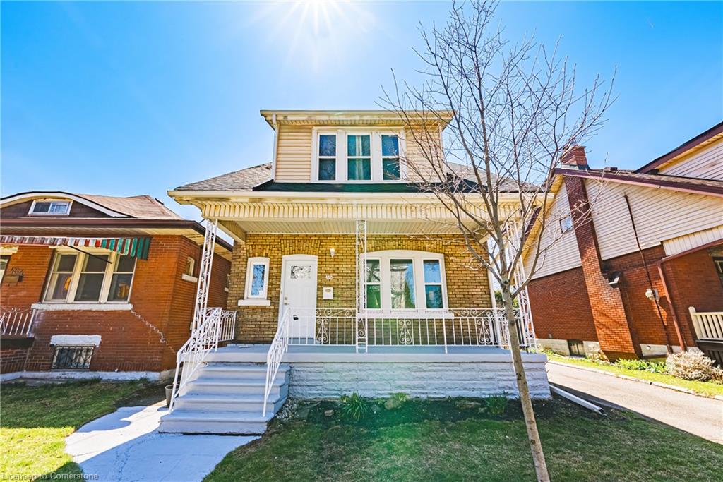 460 Maple Avenue Property Photo 1