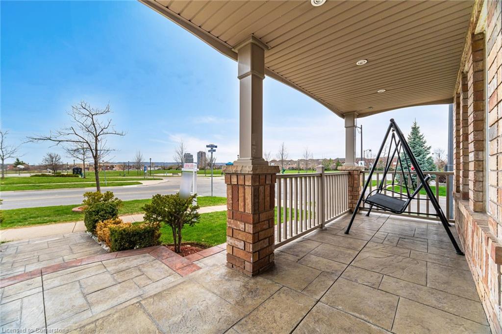 810 Cousens Terrace Property Photo 3
