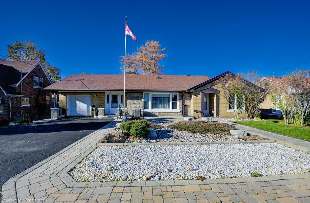 230 Highland Road W Property Photo