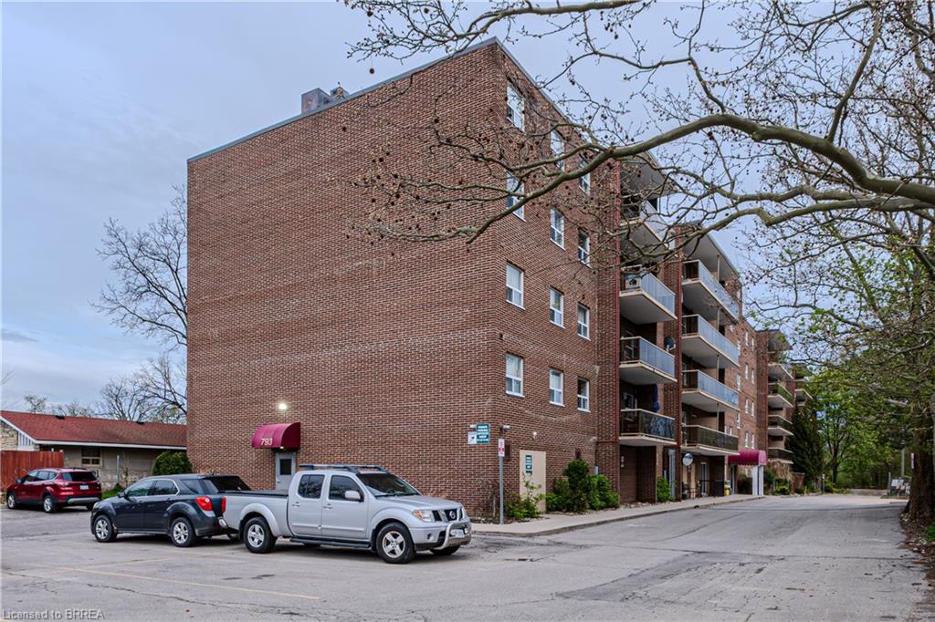 117-793 Colborne Street
