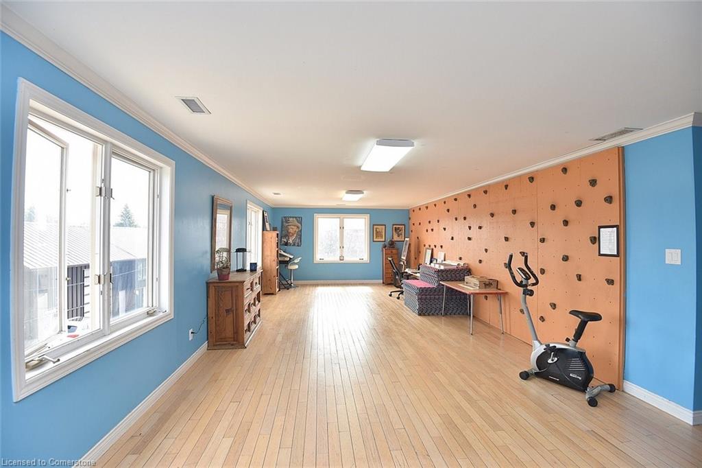 10 Franklin Street Property Photo 27