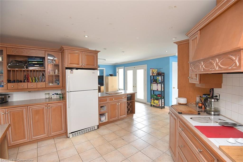 10 Franklin Street Property Photo 31