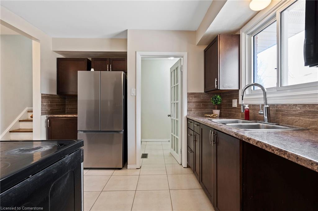 1151 Lancaster Street Property Photo 11