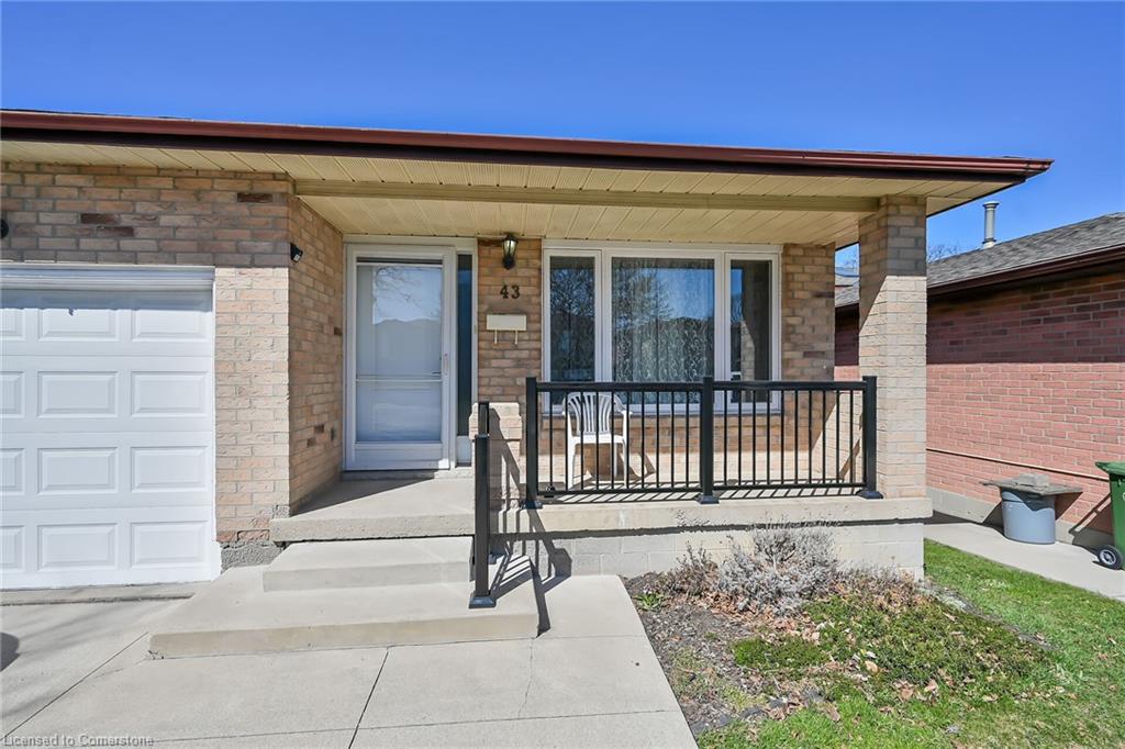 43 Everest Street Property Photo 3