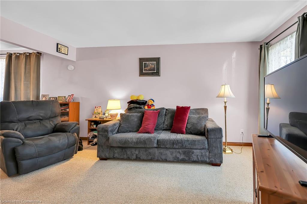 43 Everest Street Property Photo 7
