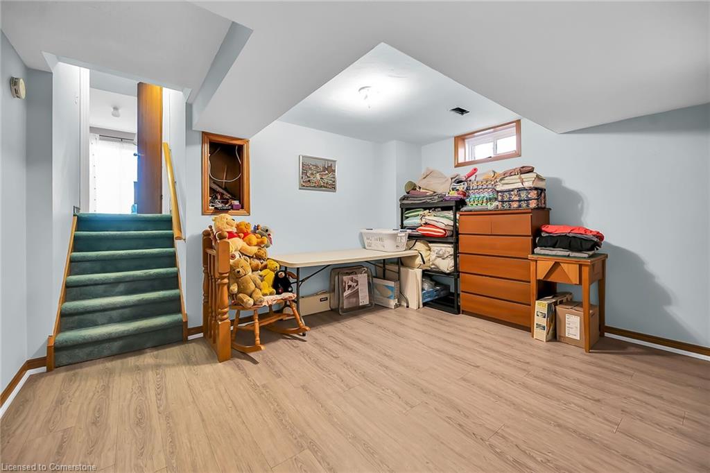 43 Everest Street Property Photo 35