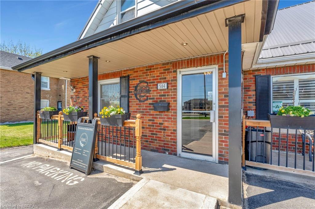584 Colborne Street Property Photo 12