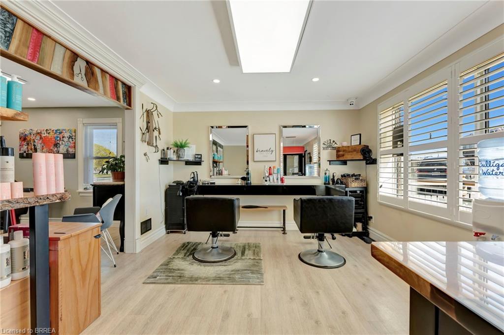 584 Colborne Street Property Photo 24